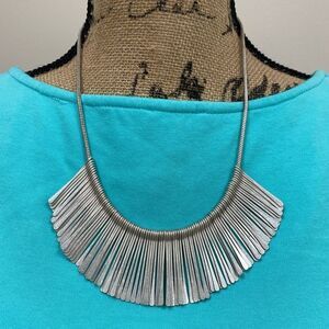 Stella & Dot essential‎ fringe silver collar statement necklace